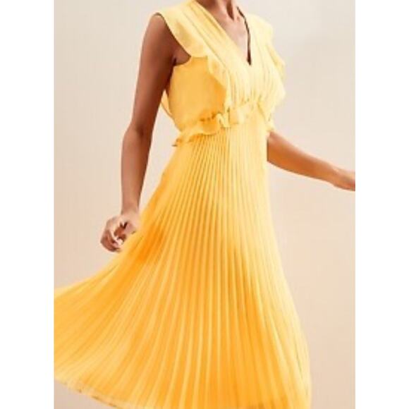 Banana Republic Dress Pleated Flutter Sleeve Sz M Midi Gold Lined Wedding Guest - Picture 1 of 7
